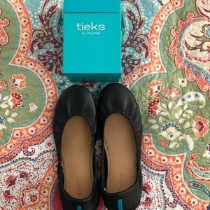 Tieks matte black shoes